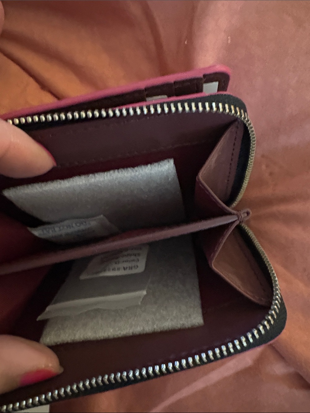 Marc Jacobs Hot Pink Pebbled Leather Zip Card Holder - Picture 4 of 7